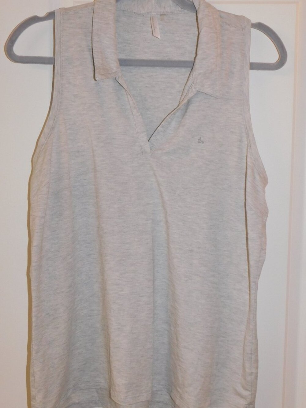 TravisMathew Women's Sleeveless Golf Polo - Gray